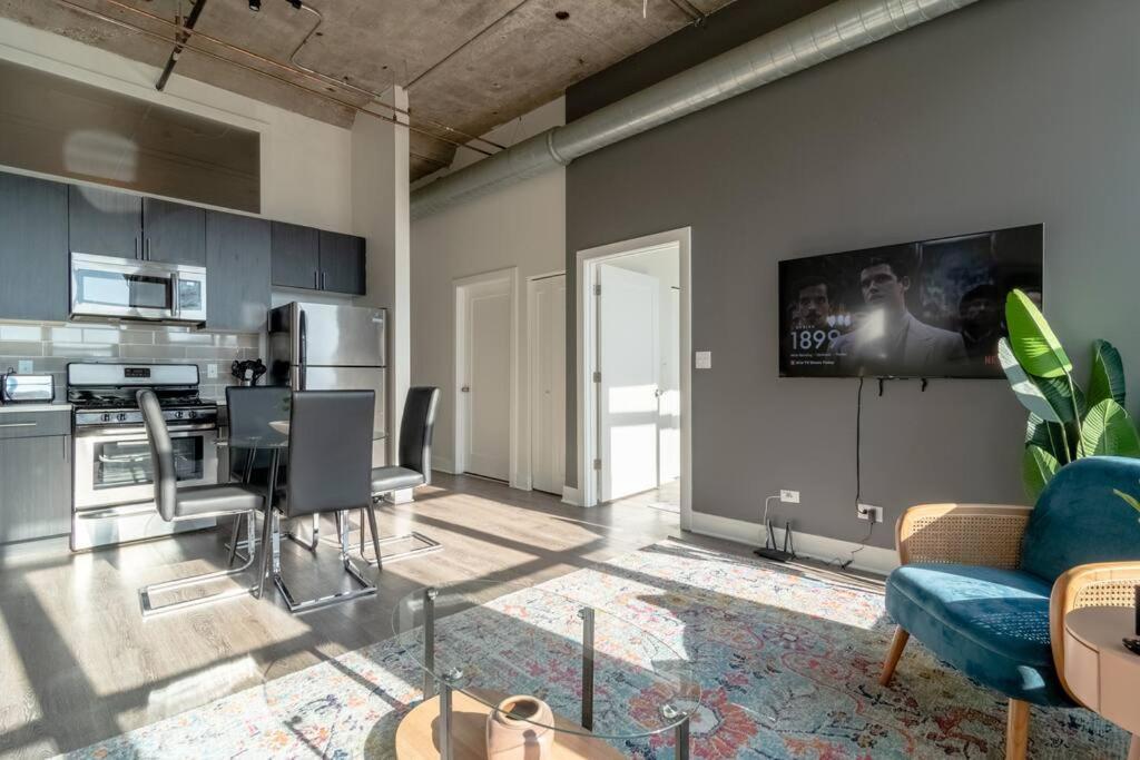 שיקגו Mccormick Place Beautiful 2Br Apartment With Optional Parking Sleeps Up To 8 Near Soldier Field, Grant Park And Lakefront Trail מראה חיצוני תמונה